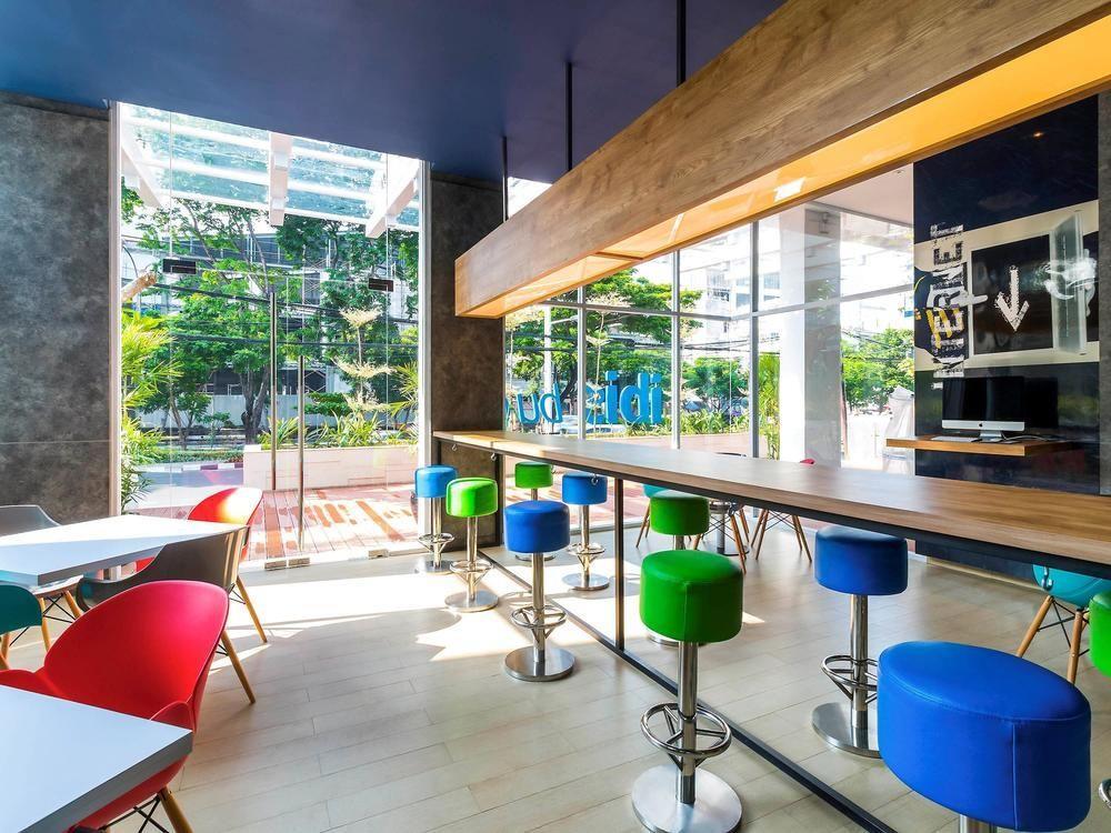 Deka Hotel Surabaya Hr Muhammad Exterior foto